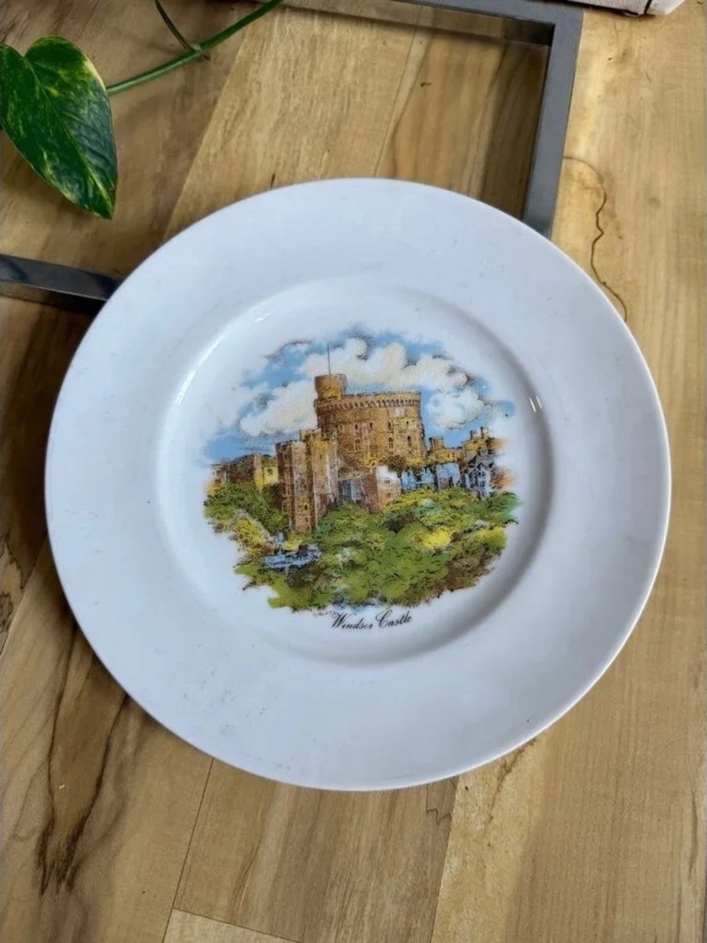 White Windsor Castle Decorative Ceramic Plate